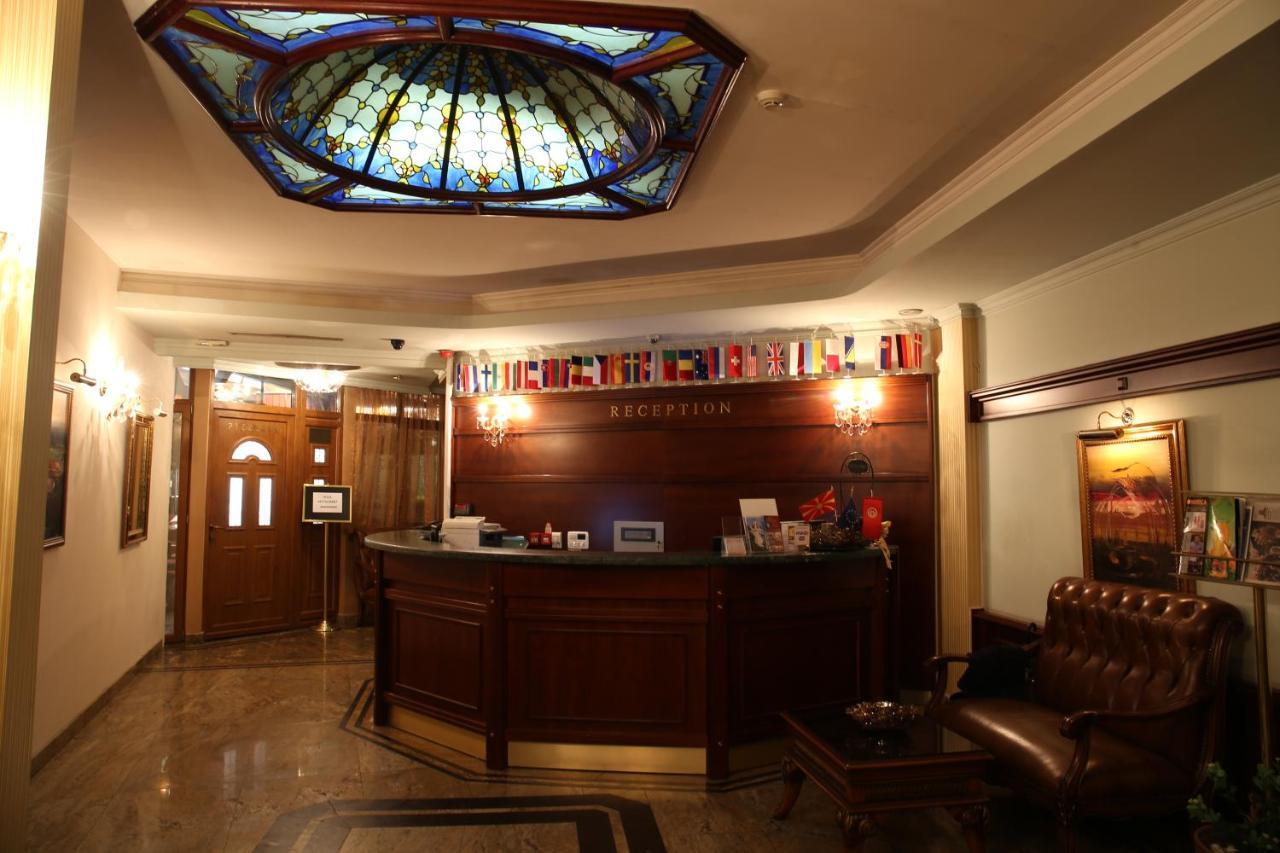 Hotel Millenium 비톨라 외부 사진