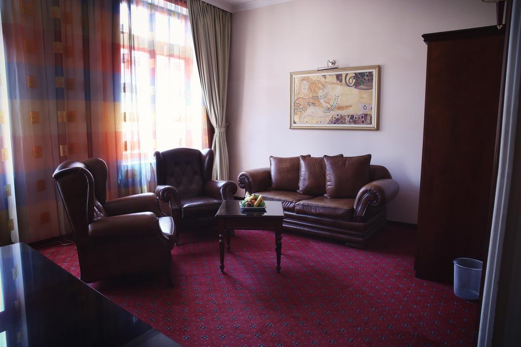 Hotel Millenium 비톨라 외부 사진