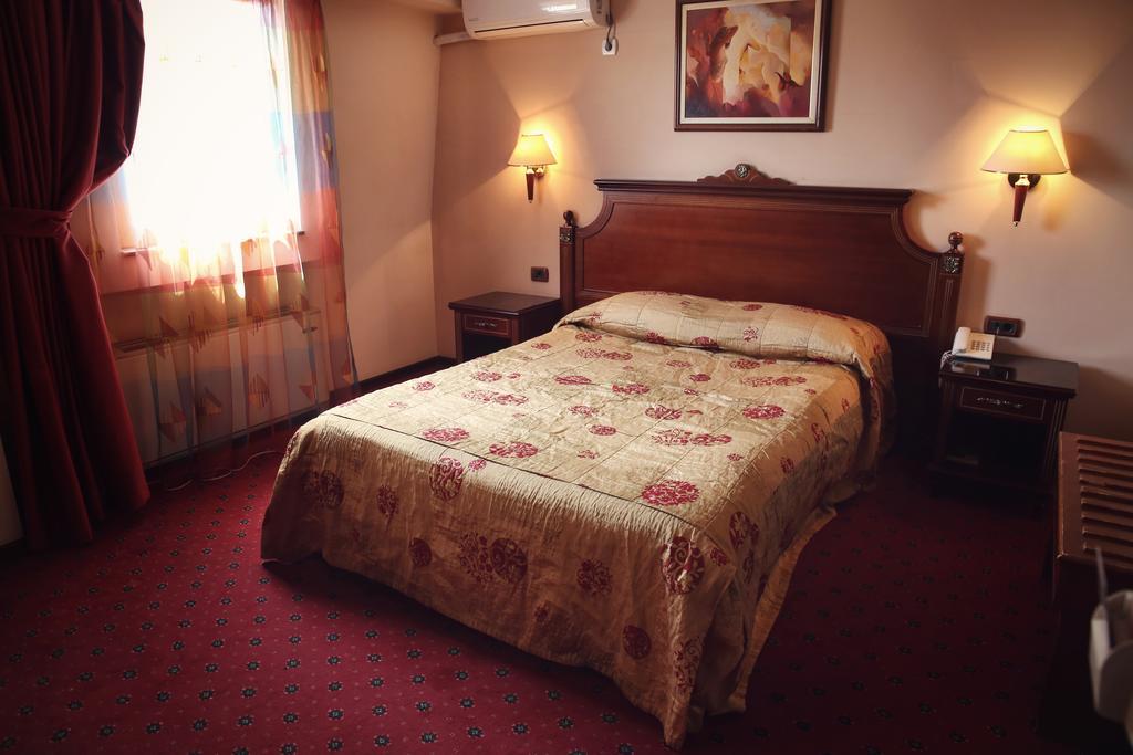 Hotel Millenium 비톨라 외부 사진